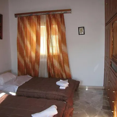 κέδρος Leonídion